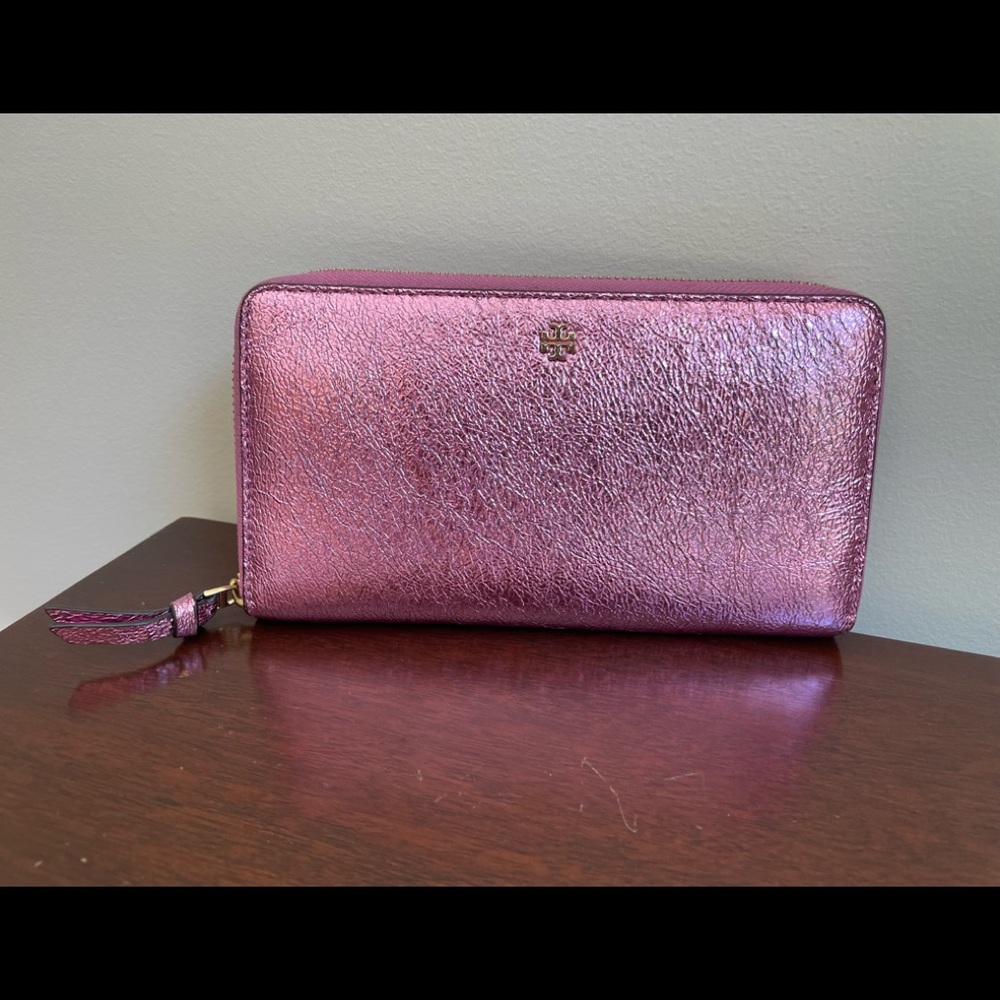 Tory Burch Pink Crinkle Metallic Zip Continental Wallet